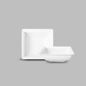 1315618 Square Bowl 18 cm.